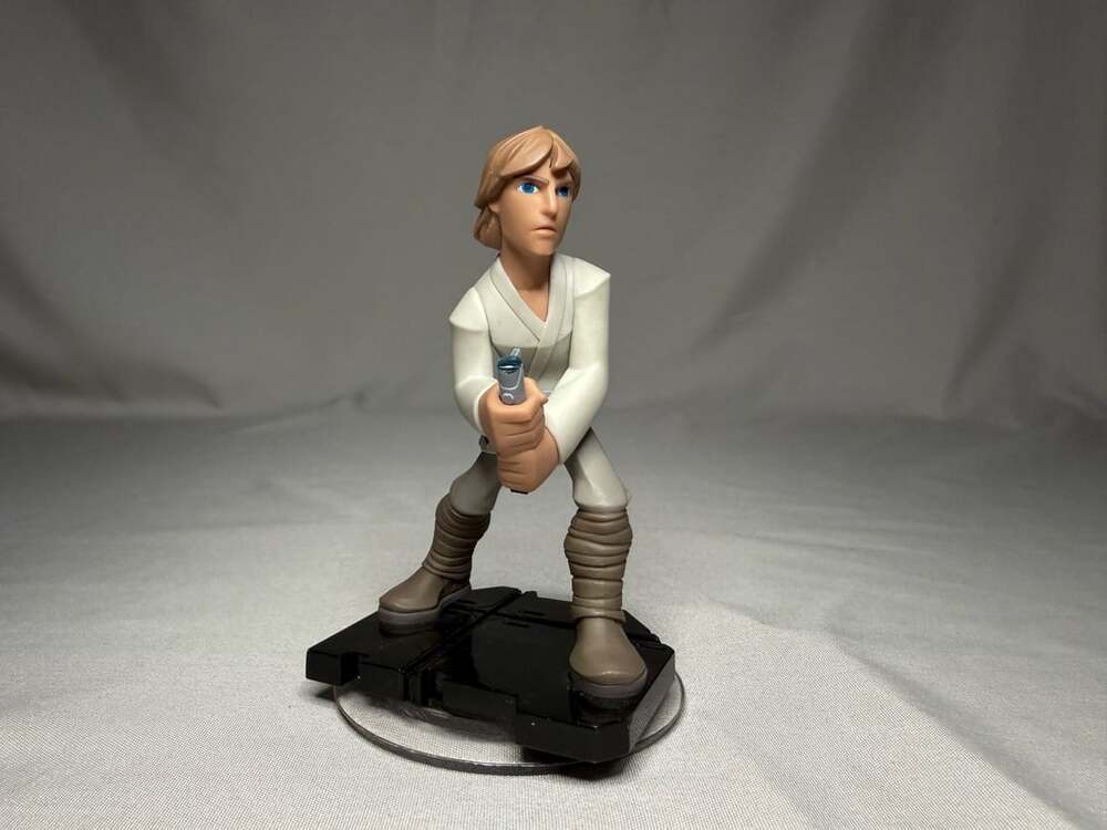 Disney Infinity 3.0 Luke Skywalker Star Wars Figure